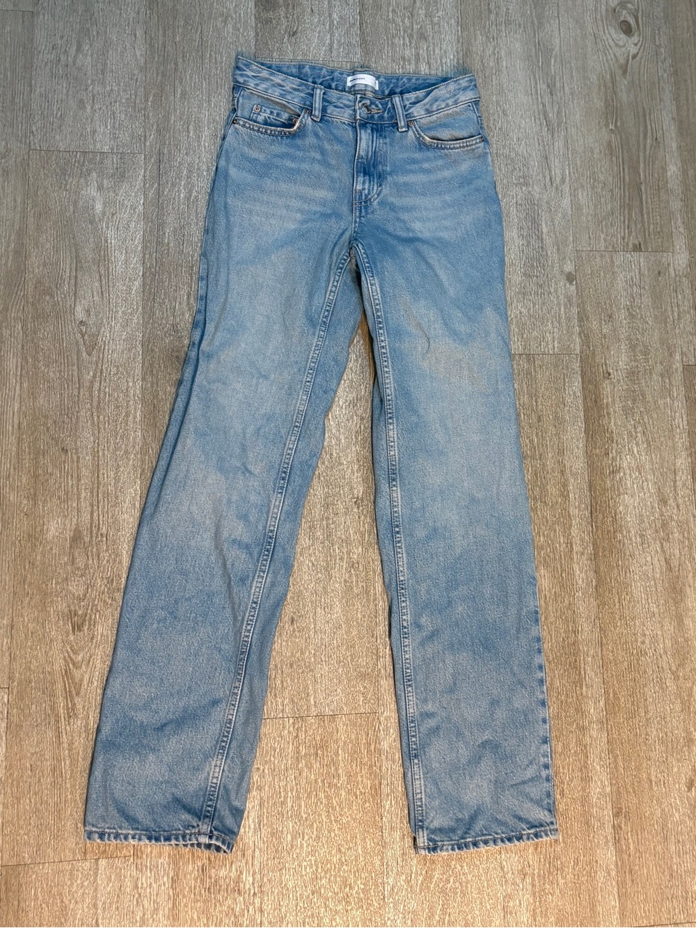 GINA TRICOT PERFECT JEANS SIZE 32